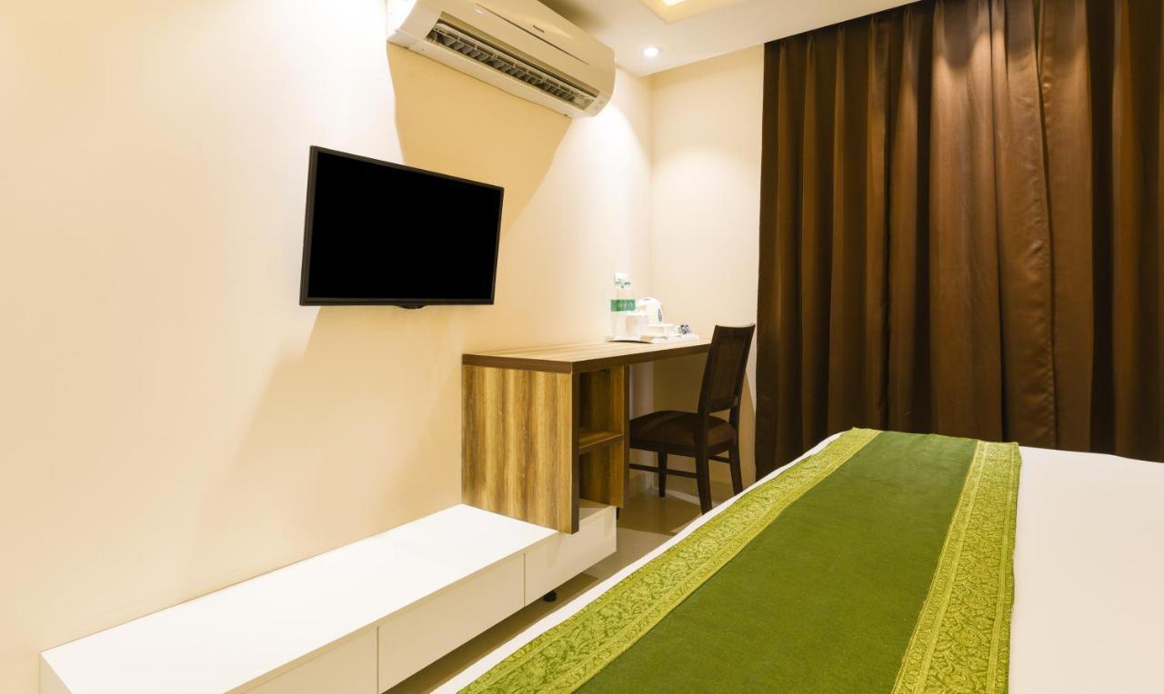 Treebo Iffco Chowk Gurgaon Eksteriør billede